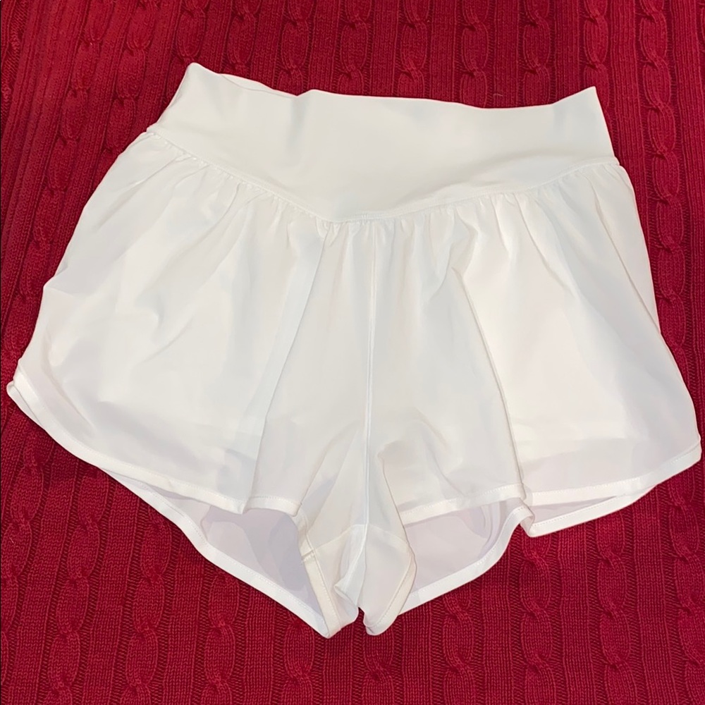 Offline by aerie Women’s White Athletic Shorts with Elastic Waistband, M